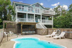 Private Home 5min walk to Beach with Top Deck Spa